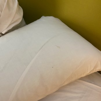 Springhill Suites by Marriott Scranton Montage Mountain - Dirty pillow cases - Hotels Near Me - Moosic, Pennsylvania