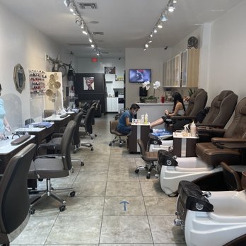 Q’s Studios - Nail Salons Near Me - Miami, Florida Q’s Studios - Nail Salons Near Me - Miami, Florida