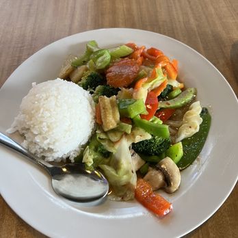 Thai Smile Kitchen - 34. Veggie Delight lunch - Thai Near Me - Colorado Springs, Colorado Thai Smile Kitchen - 34. Veggie Delight lunch - Thai Near Me - Colorado Springs, Colorado