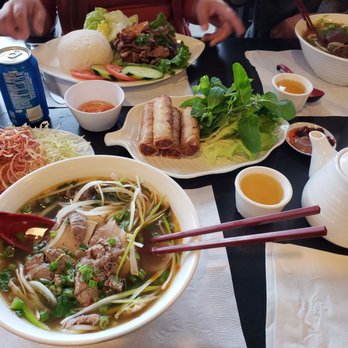 BBH Noodle - We almost ran out of table space. /: - Vietnamese Near Me - Milpitas, California BBH Noodle - We almost ran out of table space. /: - Vietnamese Near Me - Milpitas, California