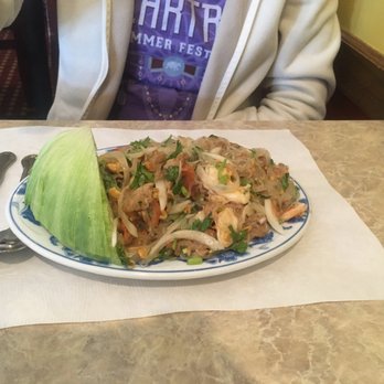 Na's Thai Cafe - Salad - Thai Near Me - Chanhassen, Minnesota Na's Thai Cafe - Salad - Thai Near Me - Chanhassen, Minnesota
