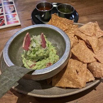Frontera Grill - Guacamole - Mexican Near Me - Chicago, Illinois
