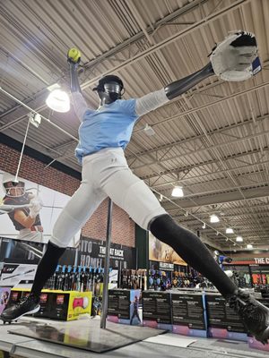 DICK'S Sporting Goods by null