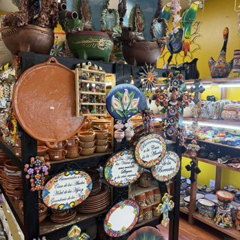 El Jardin De Talavera Pottery - Plates, home signs, etc - Home Decor Near Me - Commerce, California El Jardin De Talavera Pottery - Plates, home signs, etc - Home Decor Near Me - Commerce, California
