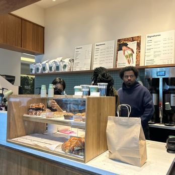 Blank Street Coffee - Coffee & Tea Near Me - Washington, DC, District of Columbia