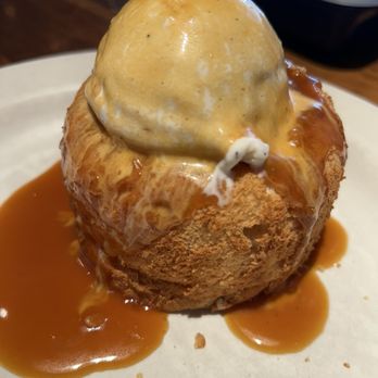 The Henry - Molten butter cake - Coffee & Tea Near Me - Coronado, California
