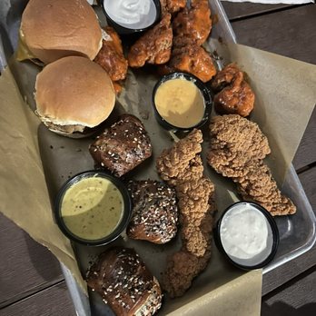 Buffalo Wild Wings - Ultimate Sampler - Chicken Wings Near Me - Aliso Viejo, California