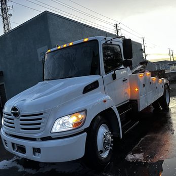 Day And Night Towing - Rv towing - Towing Near Me - Clearwater, Florida Day And Night Towing - Rv towing - Towing Near Me - Clearwater, Florida