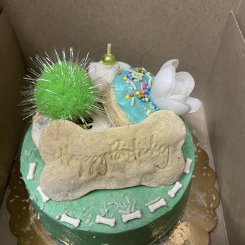 Dog Eat Cake - Smallest size dog cake - Bakeries Near Me - Boston, Massachusetts
