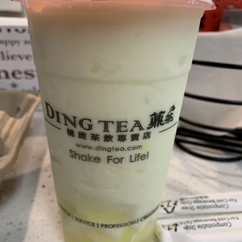Dinh Tea Oak Park - Pina colada boba slush - Bubble Tea Near Me - Lenexa, Kansas