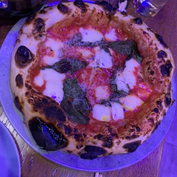 REVUE - Pizza margarita - Italian Near Me - Austin, Texas REVUE - Pizza margarita - Italian Near Me - Austin, Texas