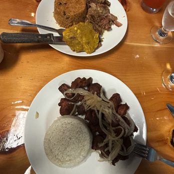 Ventanas - Arroz blanco carne frita 2ndo es arroz con gandules pernil y tostones ....buen provecho esto se ve rico! Y sabe a gloria! - Caribbean Near Me - Bristol, Connecticut Ventanas - Arroz blanco carne frita 2ndo es arroz con gandules pernil y tostones ....buen provecho esto se ve rico! Y sabe a gloria! - Caribbean Near Me - Bristol, Connecticut