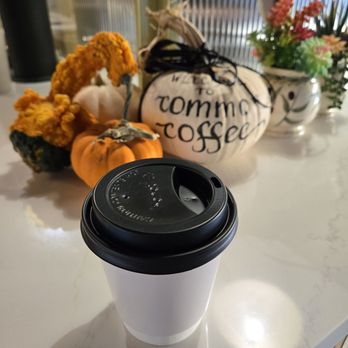 Common Coffee - Canela Latte - Coffee & Tea Near Me - Elk Grove, California