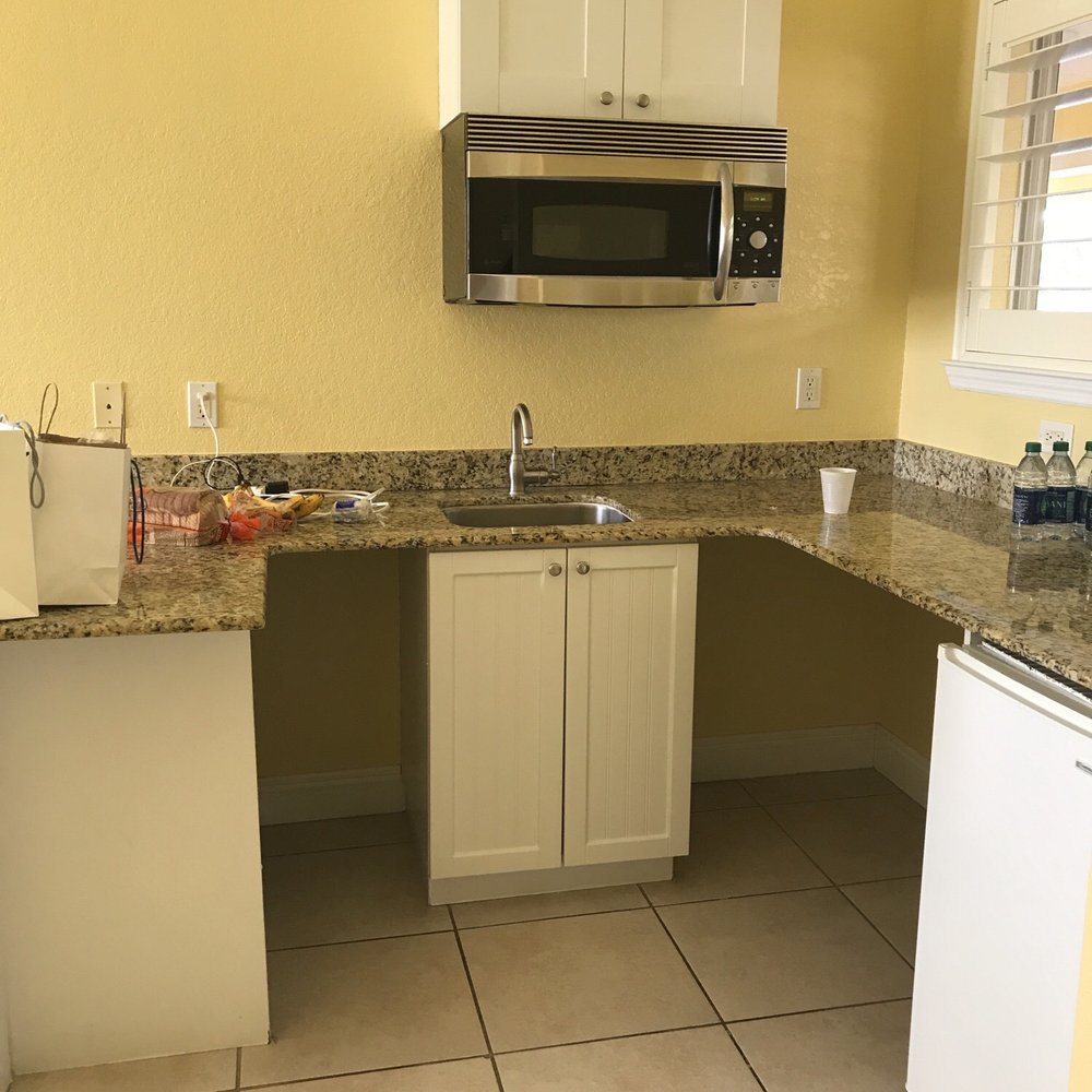 Hotel Sol - Strange kitchen layout - Hotels & Travel Near Me - Redington Shores, Florida