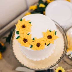 Amy Cakes - Piped Sunflowers on the Red Velvet Cake