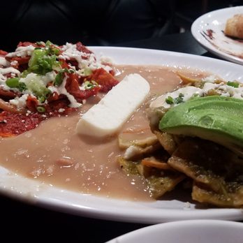 Culichi Town - Chilaquiles divorciados - Mexican Near Me - Bell, California Culichi Town - Chilaquiles divorciados - Mexican Near Me - Bell, California