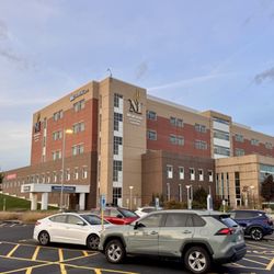 Memorial Hospital Shiloh - Main entrance on the right.