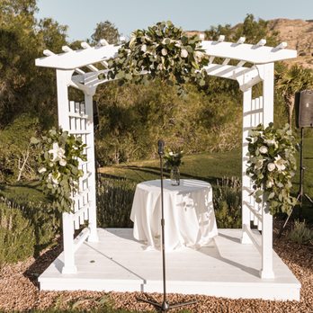 Joshua's Flower shop - Florists Near Me - Cypress, California