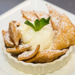 Three Vines Bistro - Cannoli chips and dip