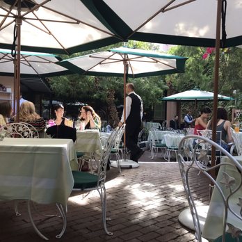 Polo Lounge - Outdoor seats - New American Near Me - Beverly Hills, California
