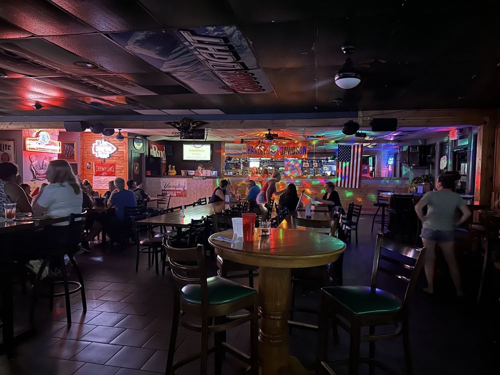 DOUBLE NICKEL BAR & GRILL Updated August 2024 14 Photos & 31