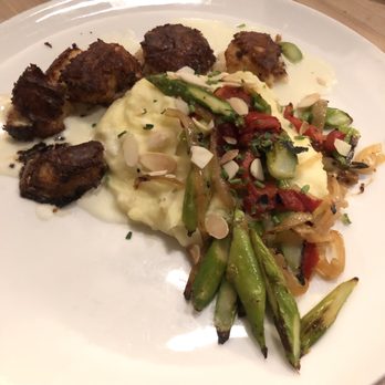 Horatio's - Almond Crusted Sea Scallops - Seafood Near Me - San Leandro, California Horatio's - Almond Crusted Sea Scallops - Seafood Near Me - San Leandro, California
