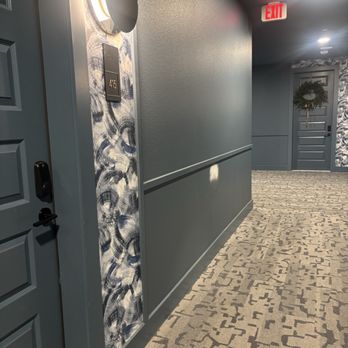 Lyle Apartments - More bad paint jobs - Apartments Near Me - Dallas, Texas Lyle Apartments - More bad paint jobs - Apartments Near Me - Dallas, Texas
