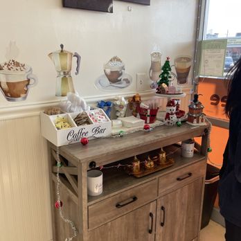 Bake It Up Bakery & Cafe - Little Drink Station - Bakeries Near Me - Castro Valley, California