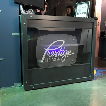 Prestige by Lifetouch - Event Photography Near Me - Waipahu, Hawaii Prestige by Lifetouch - Event Photography Near Me - Waipahu, Hawaii