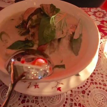 Cookie - Chicken, sweet potatoes and basil green curry - Thai Near Me - Melbourne, VIC Cookie - Chicken, sweet potatoes and basil green curry - Thai Near Me - Melbourne, VIC