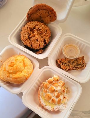 One House Bakery by null