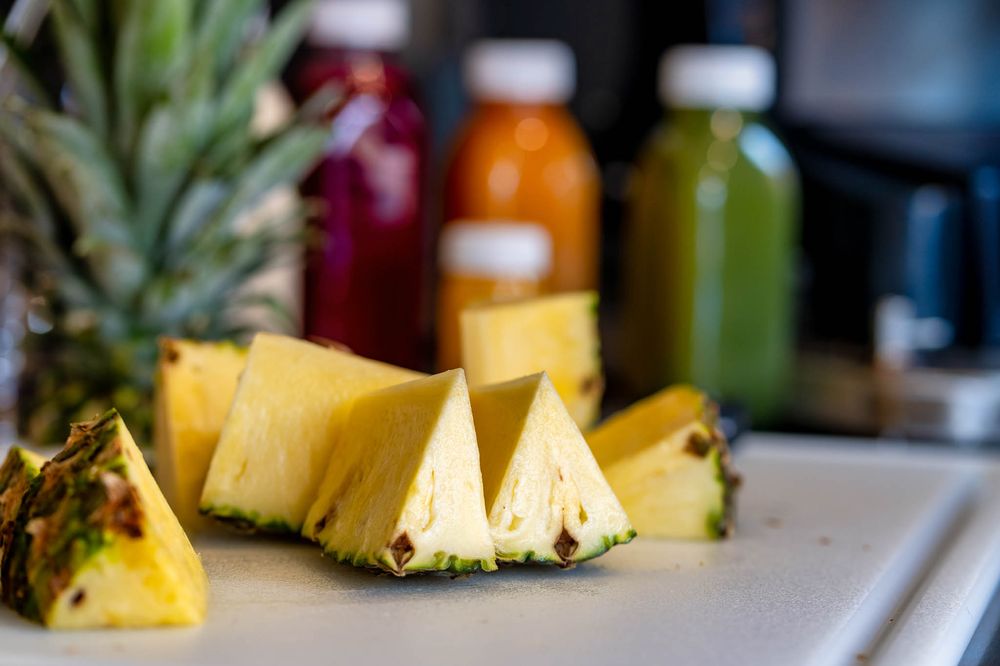 HIGHGLO Juice Bar Logo