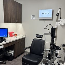 Berkeley Eye Center - Retina West - Physicians exam room