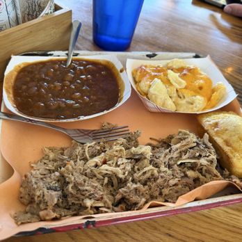 Rodney Scott's BBQ - Pulled pork platter with Mac n cheese and baked beans - Barbeque Near Me - Charleston, South Carolina Rodney Scott's BBQ - Pulled pork platter with Mac n cheese and baked beans - Barbeque Near Me - Charleston, South Carolina