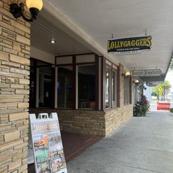 Lollygaggers Sports Pub & Grill