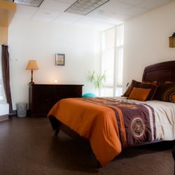 Pacifica Family Maternity Center - Birth Room 2