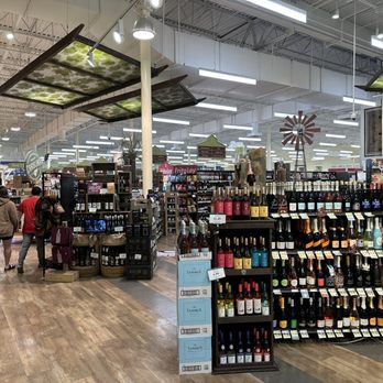 Lowes Foods - Looking to the left after entering. - Grocery Near Me - Lewisville, North Carolina