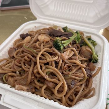 Li's Mongolian BBQ - To go make your own bowl - Barbeque Near Me - Carmichael, California