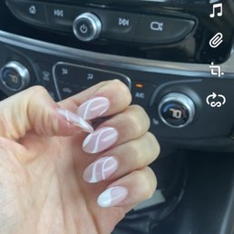 nails