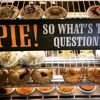 Black Bear Diner - Madera - Many pies - American Near Me - Madera, California