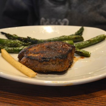 Outback Steakhouse - Victoria's Filet Mignon with Asparagus - Steakhouses Near Me - Concord, North Carolina Outback Steakhouse - Victoria's Filet Mignon with Asparagus - Steakhouses Near Me - Concord, North Carolina