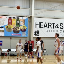 Finch Creek Fieldhouse