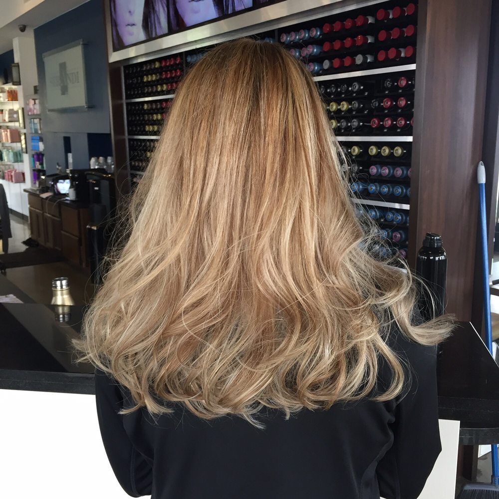 Serandi Salon - Arlene is magic!!!! Brunette to blonde in one try! - Hair Salons Near Me - Laguna Beach, California