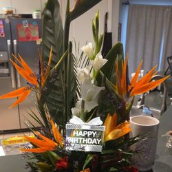 Designer's Choice arrangement. Gorgeous!