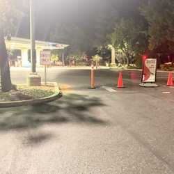 Safeway Gas Station - Every day at around 5:25am this gas station is closed even tho it clearly states 5am closing. Yes I'm in the parking lot every day.