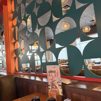 Lou Malnati's Pizzeria - Inside - Pizza Near Me - Surprise, Arizona