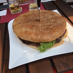 Sportverein Rot-Weiß Walldorf - XXL-Hamburger Durchmesser 25cm