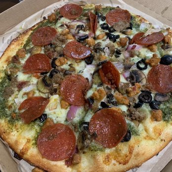 Pieology Pizzeria Southbay Pavillion Mall - Pizza Near Me - Carson, California