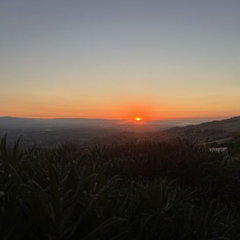 The Grandview Restaurant - Spectacular Sunset - Venues & Event Spaces Near Me - San Jose, California The Grandview Restaurant - Spectacular Sunset - Venues & Event Spaces Near Me - San Jose, California