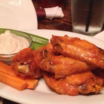 Elephant & Castle - Hot wings - British Near Me - Seattle, Washington